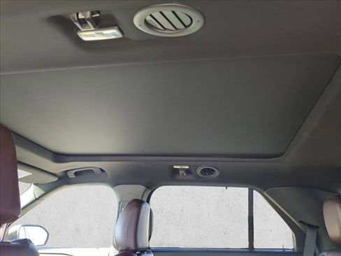 Used 2022 Ford Explorer Platinum w/ Equipment Group 601A image 20