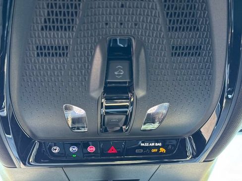 Certified 2025 Cadillac Lyriq Luxury w/ LPO, Floor Liner Package AWD/4WD image 19