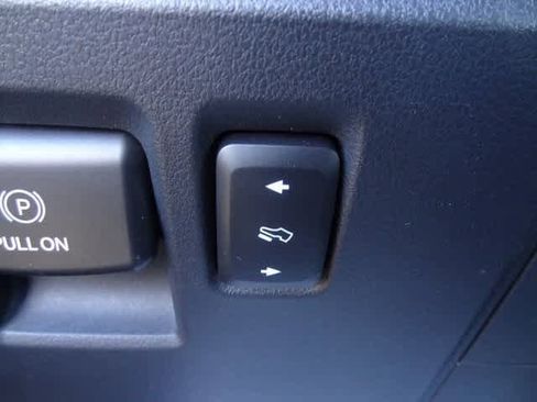 Certified 2021 Ford F150 Lariat w/ Equipment Group 502A High image 12