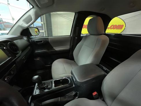 Used 2019 Toyota Tacoma SR image 11