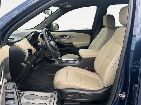 Used 2023 Chevrolet Traverse LT w/ LPO, Floor Liner Package AWD/4WD image 12