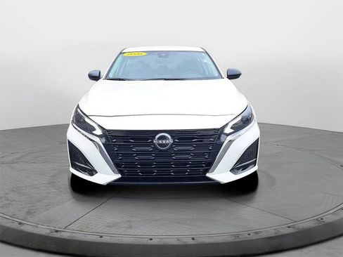 Used 2025 Nissan Altima 2.5 S image 2