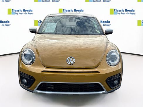 Used 2017 Volkswagen Beetle 1.8T Dune FWD image 2