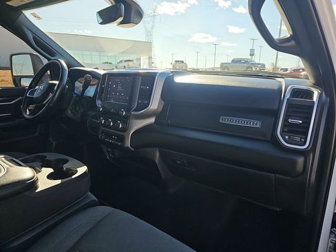 Used 2024 RAM 3500 Big Horn image 37