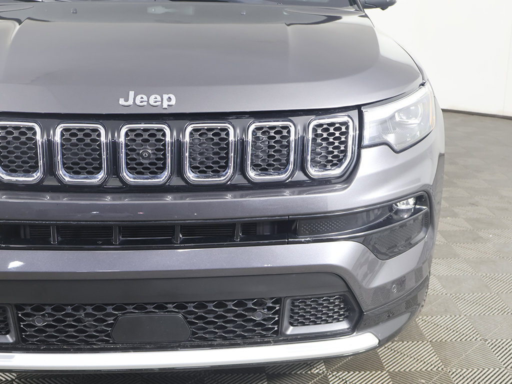 Used 2024 Jeep Compass Limited w/ Elite Group AWD/4WD image 16
