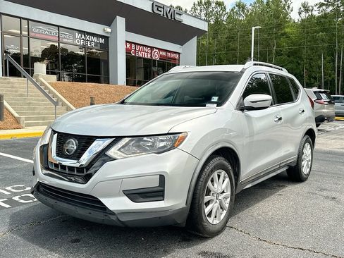 Used 2018 Nissan Rogue SV FWD image 1