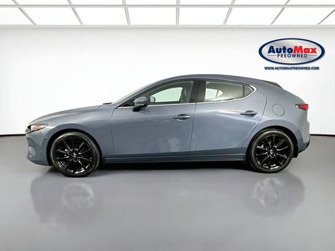 Used 2023 MAZDA MAZDA3 s FWD image 9