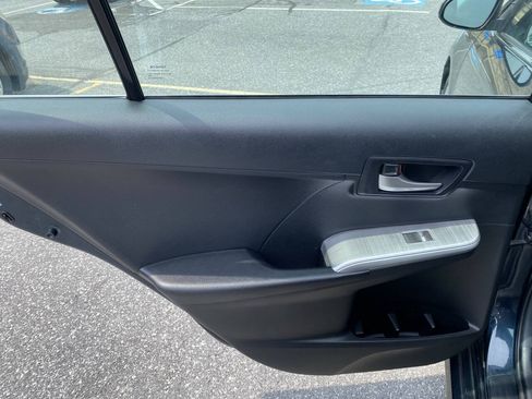 Used 2014 Toyota Camry SE FWD image 14