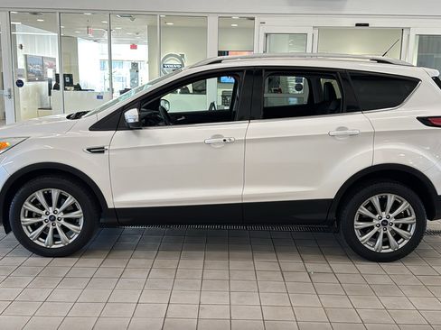 Used 2017 Ford Escape Titanium AWD/4WD image 8