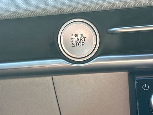 New 2025 Hyundai Tucson Limited image 30