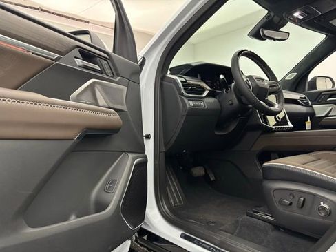 New 2026 GMC Acadia Denali Ultimate AWD/4WD image 20