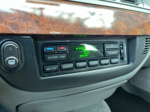 Used 2005 Mercury Grand Marquis LS RWD image 4