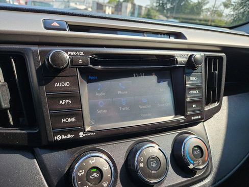 Used 2017 Toyota RAV4 LE w/ All Weather Liner Package AWD/4WD image 21