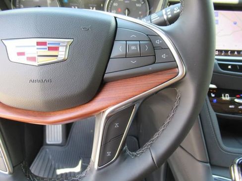 New 2025 Cadillac XT5 Premium Luxury w/ Technology Package image 18