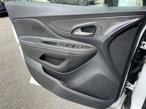 Used 2018 Buick Encore Preferred AWD/4WD image 23