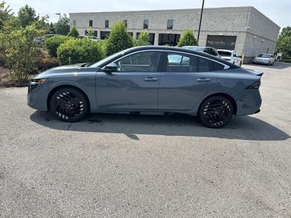 New 2026 Nissan Sentra SR w/ Floor Mat Package
