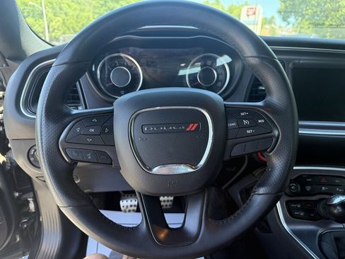 Used 2015 Dodge Challenger R/T Scat Pack RWD image 22