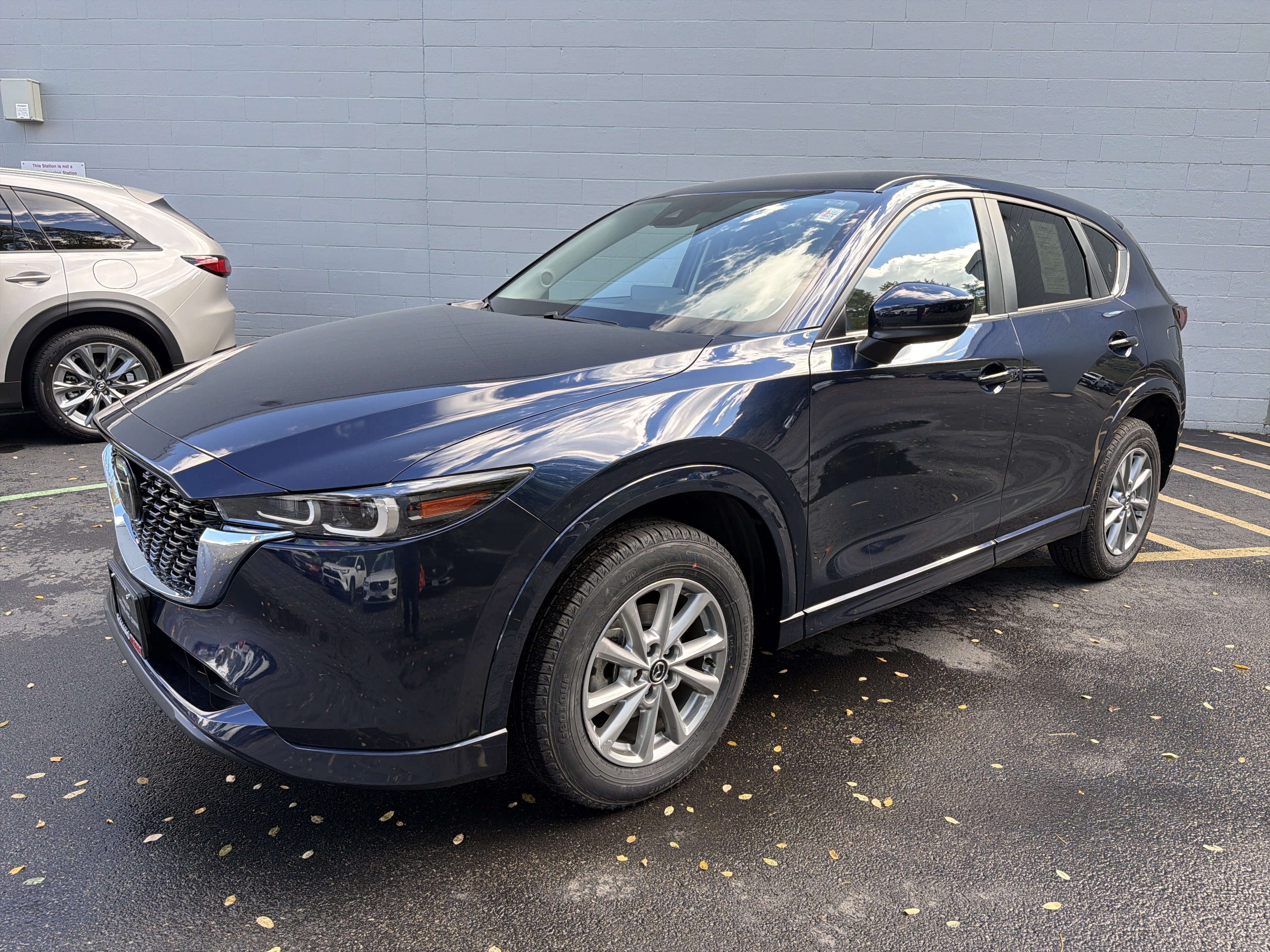Used 2024 MAZDA CX-5 AWD 2.5 S w/ Select Package image 4
