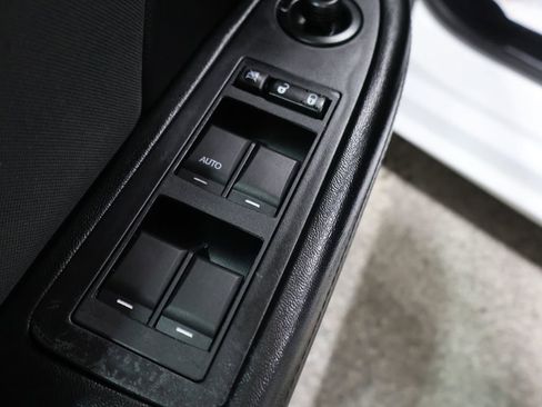 Used 2012 Chrysler 200 LX image 22