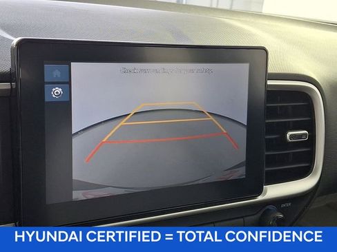 Certified 2025 Hyundai Venue SEL FWD image 25