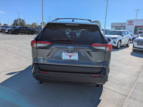 Certified 2024 Toyota RAV4 XLE Premium image 6