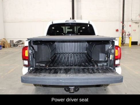 Used 2023 Toyota Tacoma 4x4 Double Cab image 11