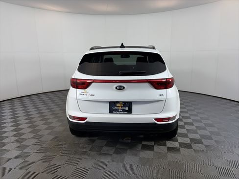 Used 2018 Kia Sportage EX w/ EX Premium Package image 9
