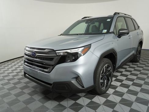 New 2025 Subaru Forester Premium image 3