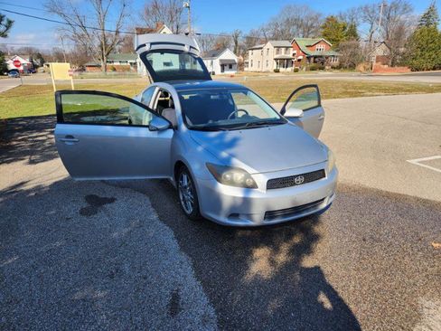 Used 2009 Scion tC Sport Coupe image 21