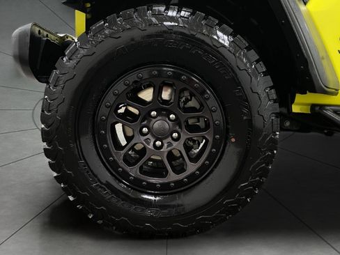 Used 2022 Jeep Wrangler Unlimited Sport image 13