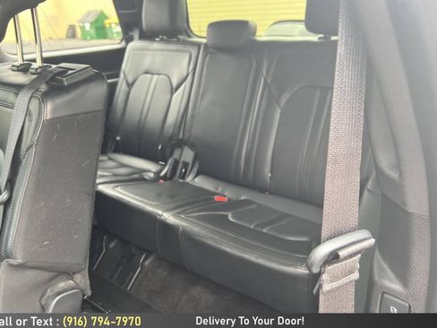 Used 2018 Ford Expedition Limited w/ Equipment Group 301A AWD/4WD image 20