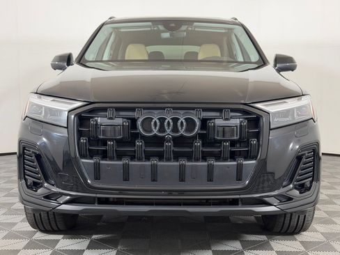 Used 2025 Audi Q7 2.0T Premium Plus w/ Premium Plus Package AWD/4WD image 6