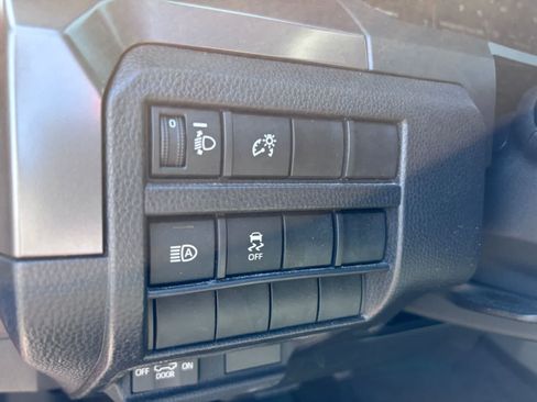 Used 2024 Toyota Tacoma TRD Sport AWD/4WD image 19