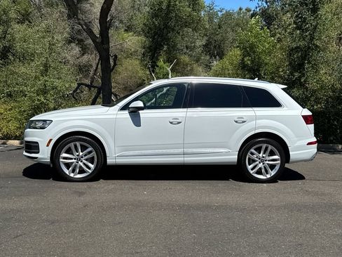 Used 2018 Audi Q7 3.0T Prestige AWD/4WD image 10
