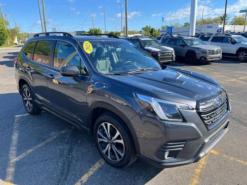 Certified 2023 Subaru Forester Limited AWD/4WD image 3