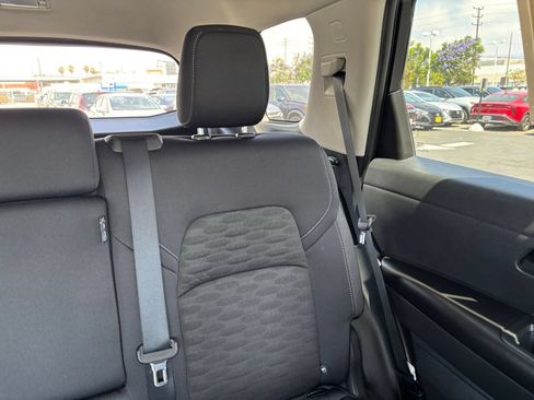 Used 2025 Nissan Pathfinder SV FWD image 40