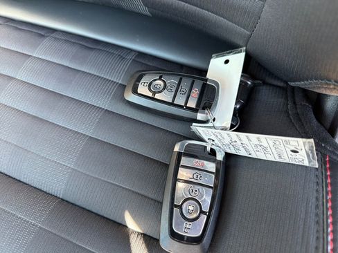 Used 2025 Ford Explorer ST-Line w/ Premium Package image 29