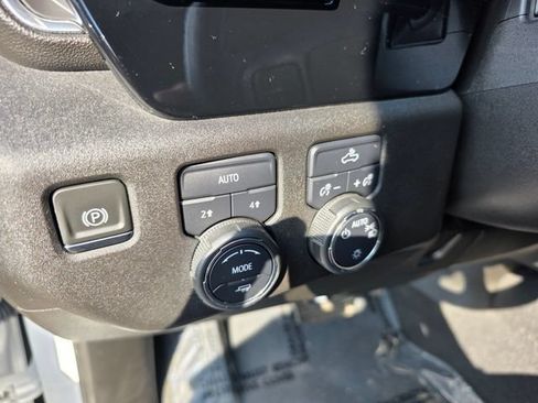 Used 2024 Chevrolet Silverado 1500 LT AWD/4WD image 24