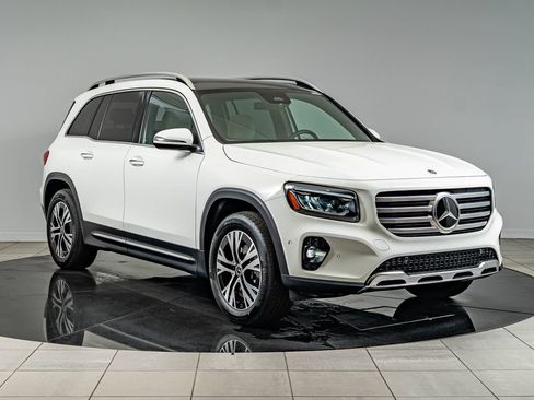 Certified 2026 Mercedes-Benz GLB 250 4MATIC image 3