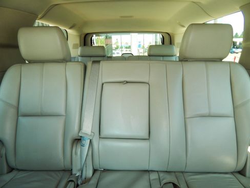 Used 2012 GMC Yukon XL SLT AWD/4WD image 11