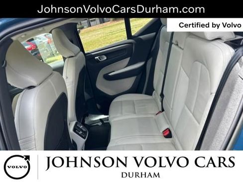 Used 2023 Volvo XC40 B5 Plus w/ Protection Package Premier AWD/4WD image 10
