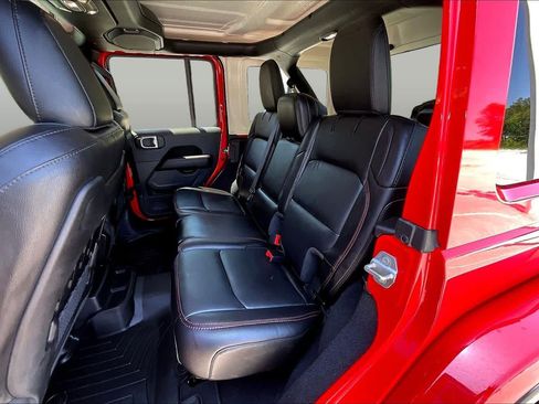 Used 2021 Jeep Wrangler Unlimited Rubicon AWD/4WD image 19