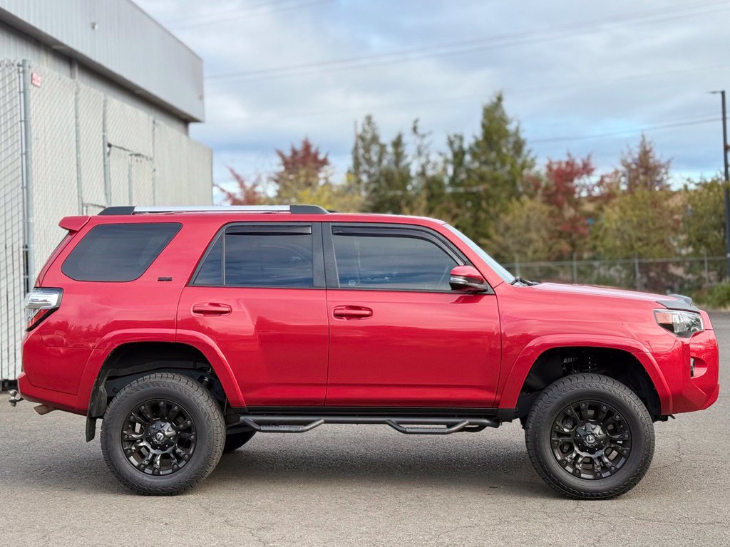 Used 2021 Toyota 4Runner SR5 Premium w/ Moonroof Package AWD/4WD image 6