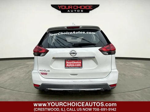 Used 2017 Nissan Rogue S image 4