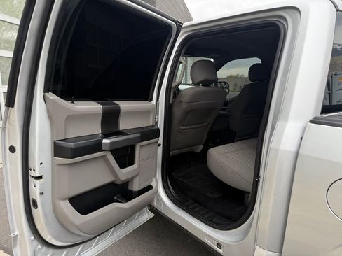 Used 2015 Ford F150 XLT w/ Trailer Tow Package image 26