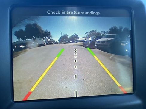 Used 2018 Jeep Cherokee Limited w/ Technology Group image 26