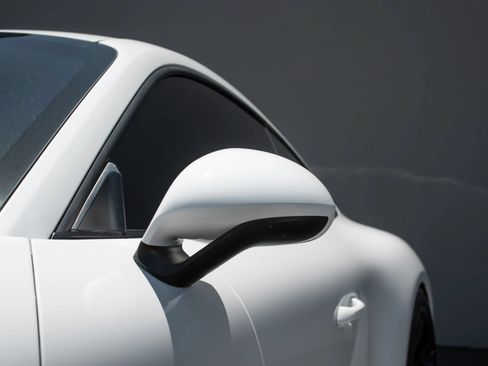 Used 2018 Porsche 911 GT3 RWD image 32