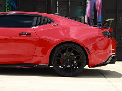 Used 2022 Chevrolet Camaro LT RWD image 29