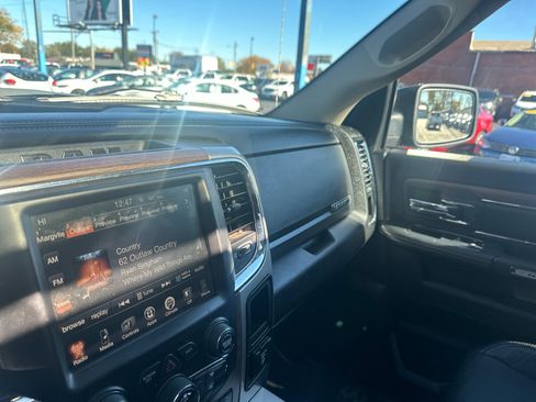 Used 2017 RAM 1500 Laramie w/ Convenience Group image 29