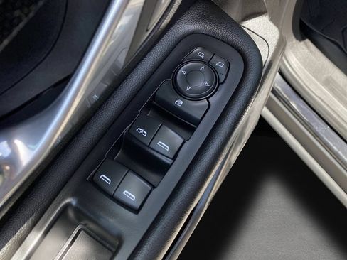 Used 2023 GMC Terrain AT4 AWD/4WD image 15